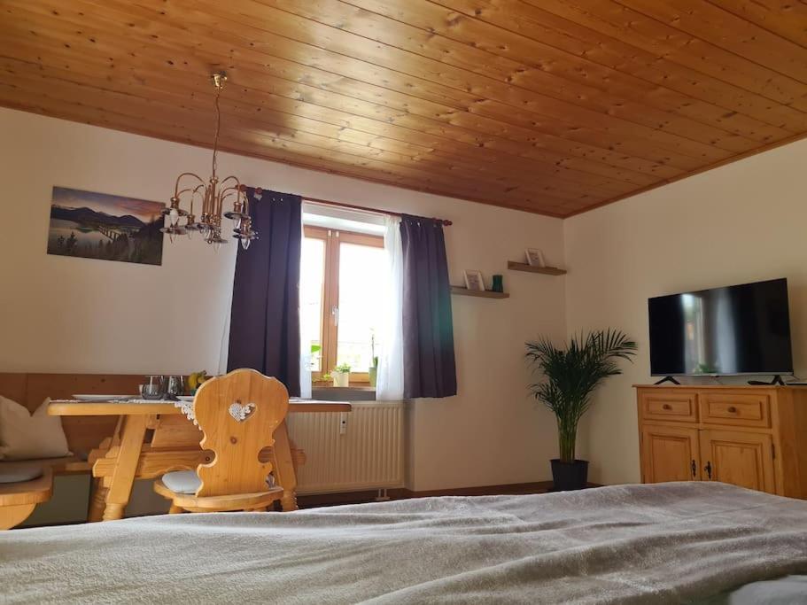 Ruhige Ferienwohnung In Bad Toelz Eksteriør bilde